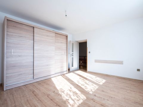 Prodej rodinného domu 160 m² - Moravany