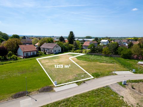 Prodej pozemku 1 213 m² - Pardubice, Dubany
