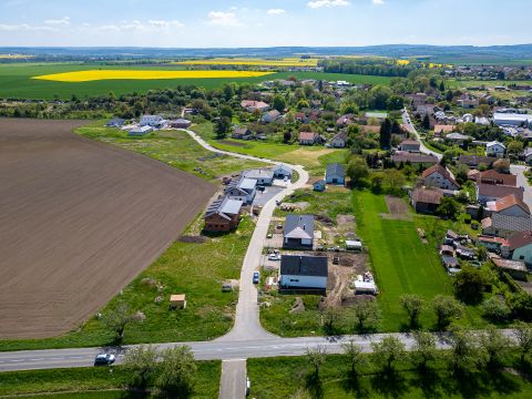 Prodej pozemku 950 m² - Pardubice, Dubany