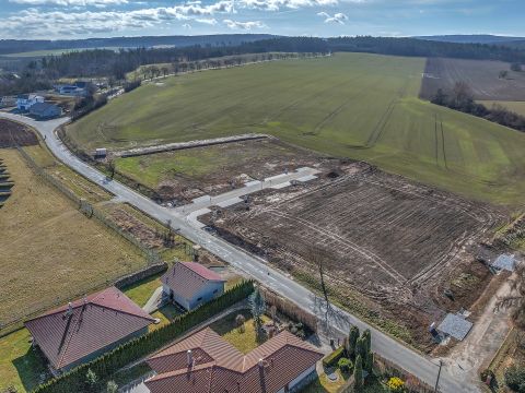 Prodej pozemku 1458 m² - Morašice